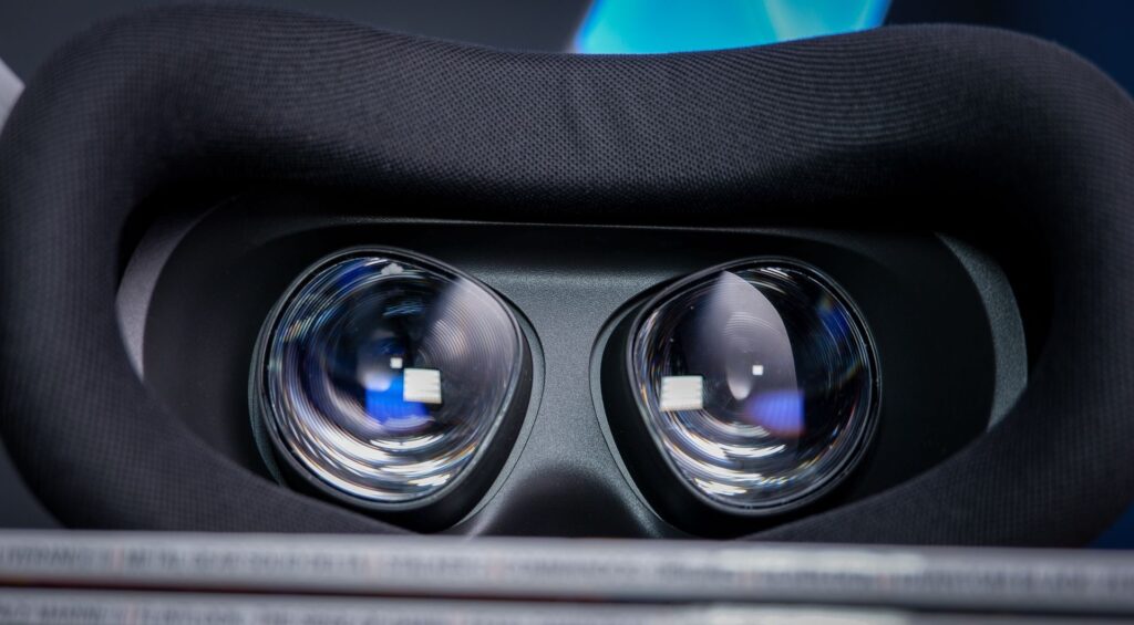 Meta با VR خداحافظی کرد و تمرکز بر سخت‌افزار را بیشتر کرد